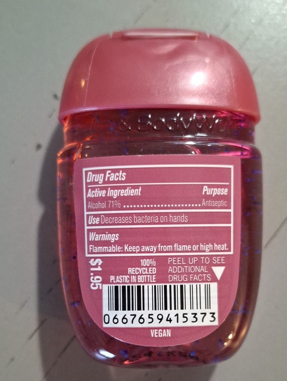 Bath & Body Works Strawberry Snowflakes Bodywash & Anti-bacterial Hand Gel - Picture 8 of 8